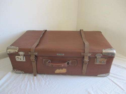 SOLID VULKENFIBER SUITCASE