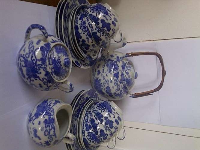BEAUTIFUL! Blue and White Oriental Tea Set - CLASSIC