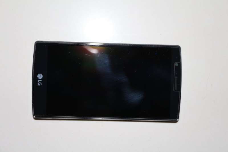 *COMBO DEAL* LG G4 SMARTPHONE *EXTRA BATTERY* *EXTRA CASES* NO RESERVE