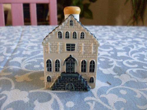 KLM house no 4