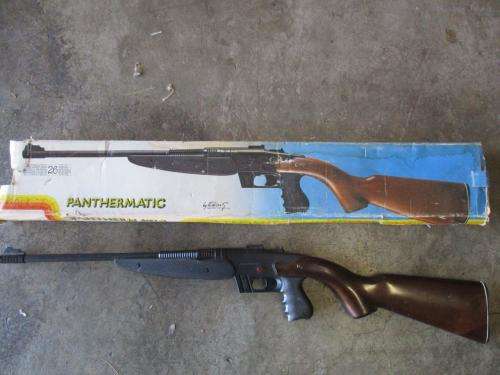 Edison Giocattoli Panthermatic rifle made in Italy - Circa 1980's c/w box