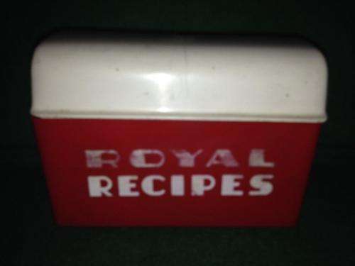Royal Recipes Holder - With Recipes - Made in USA 14cm x 9.5cm x 7.5cm