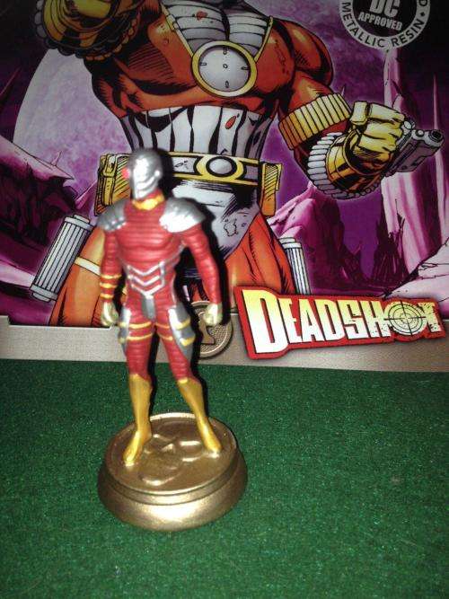 DC Chess Collection - Deadshot c/w Magazine no 39 Eaglemoss Collections