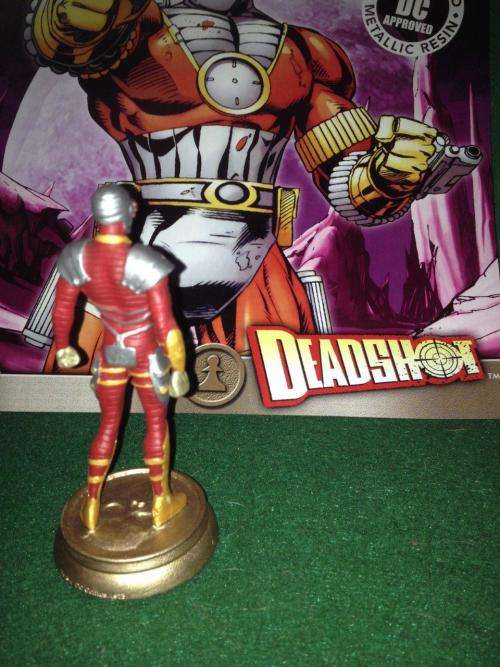 DC Chess Collection - Deadshot c/w Magazine no 39 Eaglemoss Collections