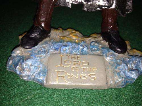 2 x Lord of The Rings Statues - +- 16cm