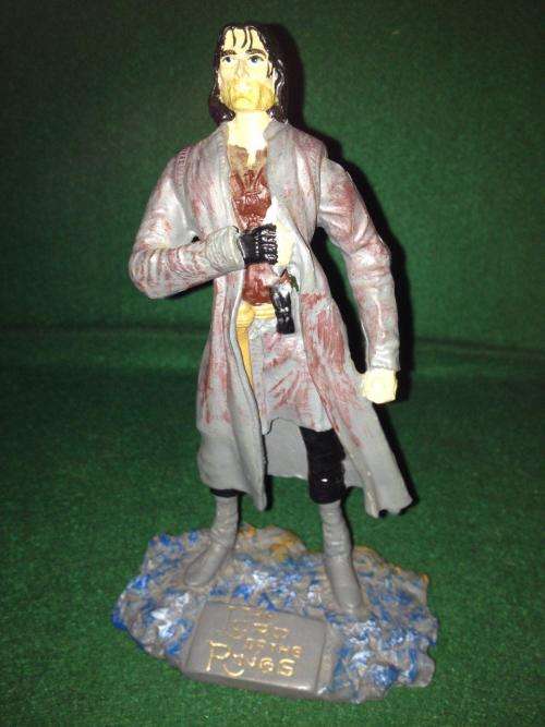 2 x Lord of The Rings Statues - +- 16cm