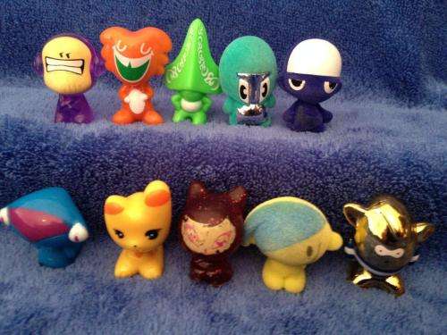 Crazy Bones Gogo's Job lot 19 (10 off)