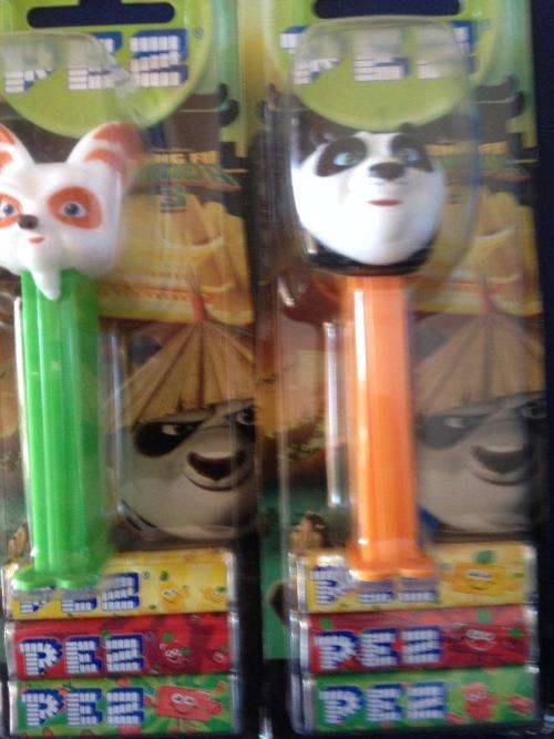 PEZ -   Kung Fu Panda  Set - Pez Dispenser (NEW SEALED) (NOS)