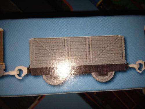 Thomas & Friends - Toby + 2 Carriages  Motorized Railway Track Master System- TOMY
