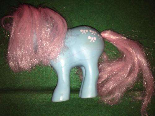 MY LITTLE PONY G1 1982 Made in Hong Kong  HASBRO VNTAGE EARTH PONY BOW-TIE
