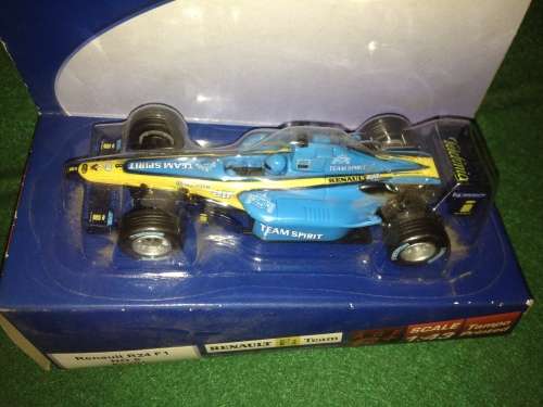 Carrera Go - Renault R24 F1  - 1:43 Scale