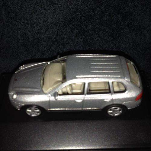 High Speed - Porsche Cayene Turbo - HO 1:87 Scale