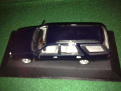 MiniChamps - Ford Scorpio Break - Blue / Grey (NOS)