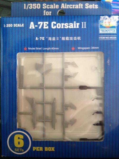 Trumpeter - A-7E Corsair II (Aircraft sets for Aircraft Carrier)1:350 Scale - Plastic Model Kit(NOS)