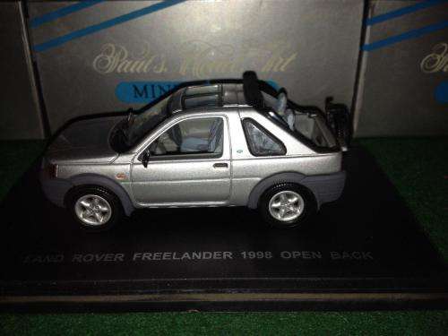 Universal Hobbies - Land Rover Freelander 1998 Open Back Silver - 1:43 Scale (NOS)