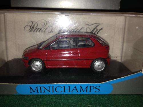 MiniChamps - BMW E1  1:43 Scale (NOS)