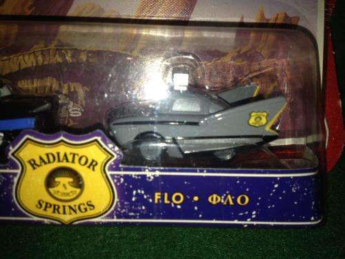 Cars Mini - Ramone & Flo - Disney Pixar (Die Cast) Mattel
