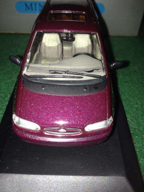 MiniChamps - Ford Galaxy 1995 Red Metallic  1:43 Scale (NOS)