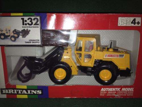 Britains - Logmaster Timber Grapple  - 1:32 Scale Made in England (NOS)