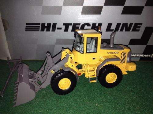 Motorart - Volvo - L60E with attachments  1:50 Scale (NOS)