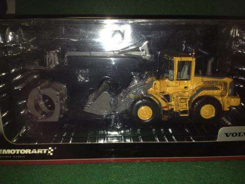 Motorart - Volvo - L60E with attachments  1:50 Scale (NOS)