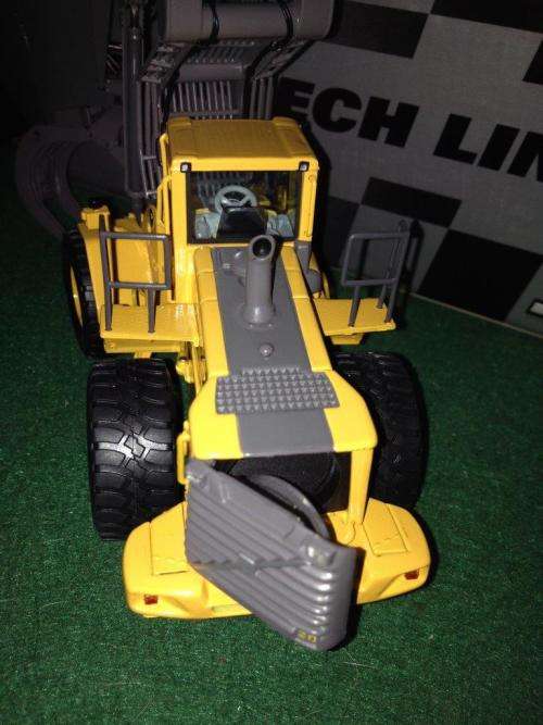 Motorart - Volvo - L180 High Lift 1:50 Scale (NOS)