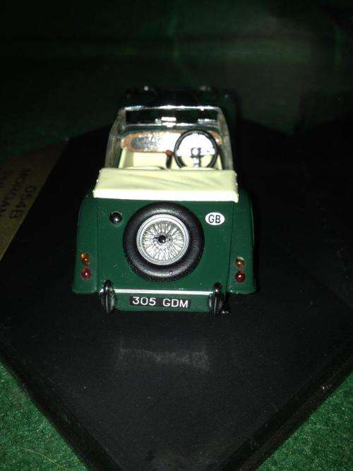 Vitesse - Morgan 4/4 Serie II 1956 British Racing Green  - 1:43 Scale (NOS)
