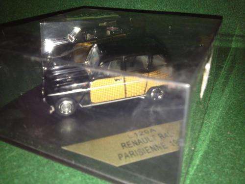 Vitesse - Limited Edition Renault R4L Parisienne 1963 no 1151 of 2000  - 1:43 Scale (NOS)