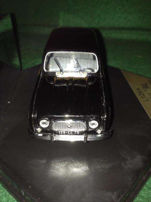 Vitesse - Limited Edition Renault R4L Parisienne 1963 no 1151 of 2000  - 1:43 Scale (NOS)