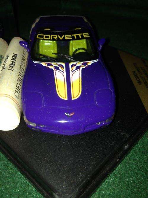 Vitesse - Chevrolet Corvette Open Cabriolet `Indianapolis Pace Car 1998`  - 1:43 Scale (NOS)