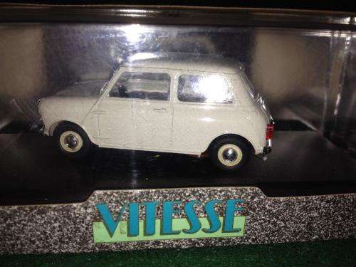 Vitesse - Morris Mini-Minor 1959 white  - 1:43 Scale (NOS)
