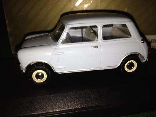 Vitesse - Morris Mini 1000MK2 Super De-Luxe 1967 LEdition  - 1:43 Scale (NOS)