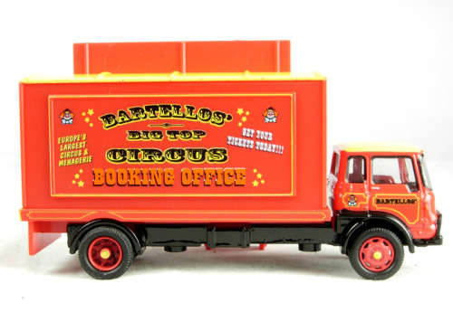 Hornby R7046 "Bartellos' Big Top Circus" Circus Booking Office  - 1:76 00 Scale