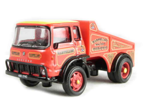 Hornby R7041 `Bartellos` Big Top Circus` Ballast Truck - 1:76 00 Scale (NOS)
