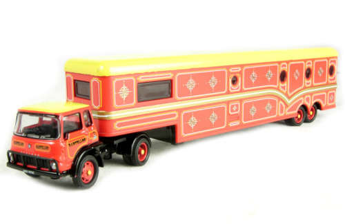 Hornby R7044 "Bartellos' Big Top Circus" Long Caravan - 1:76 00 Scale