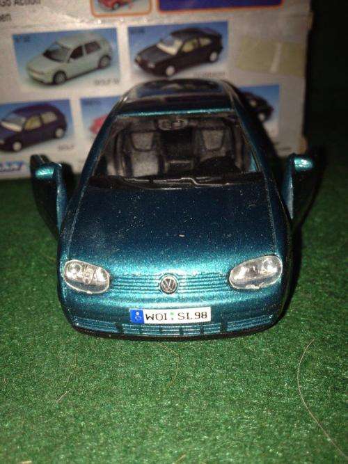 Welly - Volkswagen Golf IV 1:36 - 1:38 Scale