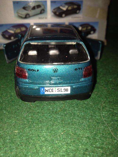 Welly - Volkswagen Golf IV 1:36 - 1:38 Scale