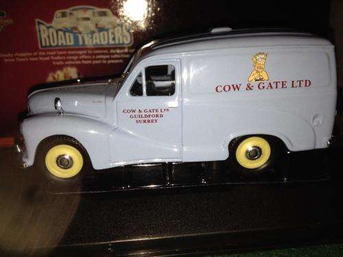 Corgi - Austin A40 Van Cow & Gate - Road Traders Limited Edition (NOS - New old Stock)