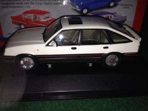 Vanguards - Vauxhall Cavalier SRi MKII Polar White (NOS - New old Stock)