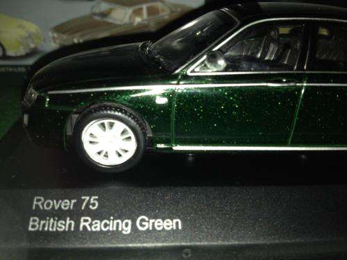 Vanguards - Rover 75 British Racing Green ( Factory fault on one rim ) (NOS - New old Stock)