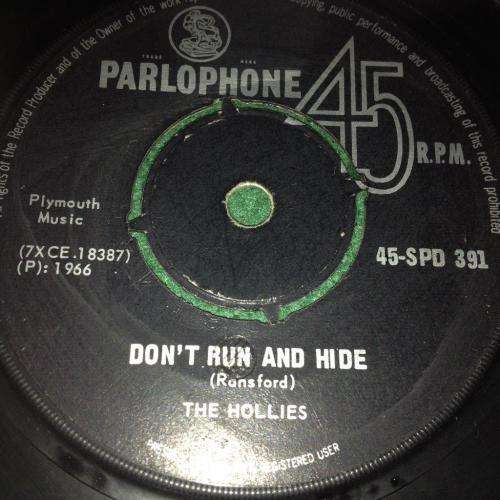 Seven Single - The Hollies - Don't Run And Hide / Bus Stop
