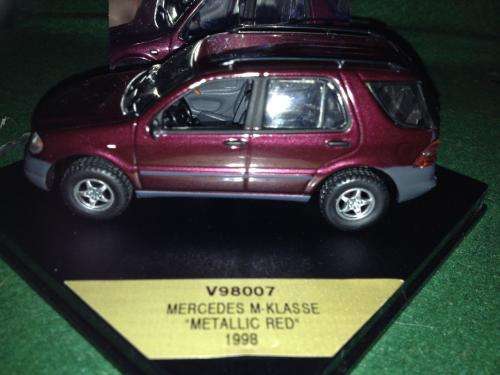 Vitesse - Mercedes M-Klasse Metallic Red 1998 - 1:43 Scale (NOS)