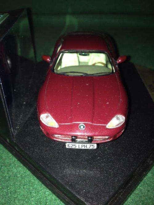Vitesse - Jaguar XK8 Coupe Metallic Carnival Red  - 1:43 Scale (NOS)