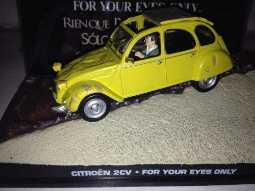 Citroen 2CV - For Your Eyes Only - James Bond Car Collection no5 1:43 Scale Die Cast
