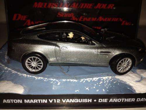 Aston Martin V12 Vanquish - Die Another Day - James Bond Car Collection no2 1:43 Scale Die Cast