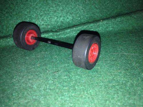 Scalextric - Front Axel Wheels & Tyres  1:32 Scale (NOS)