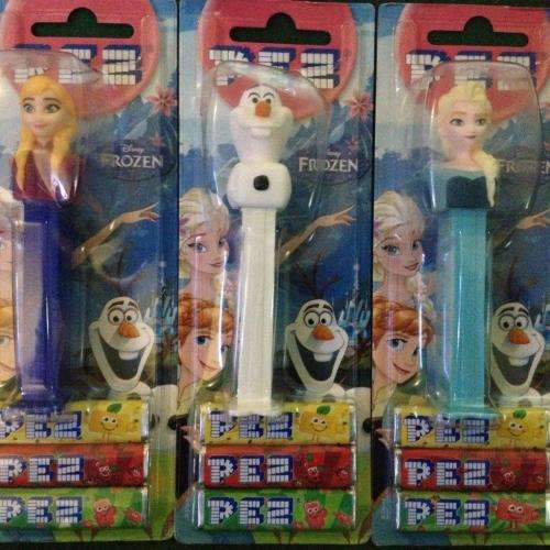 PEZ - Frozen Set - Pez Dispenser (NEW SEALED)