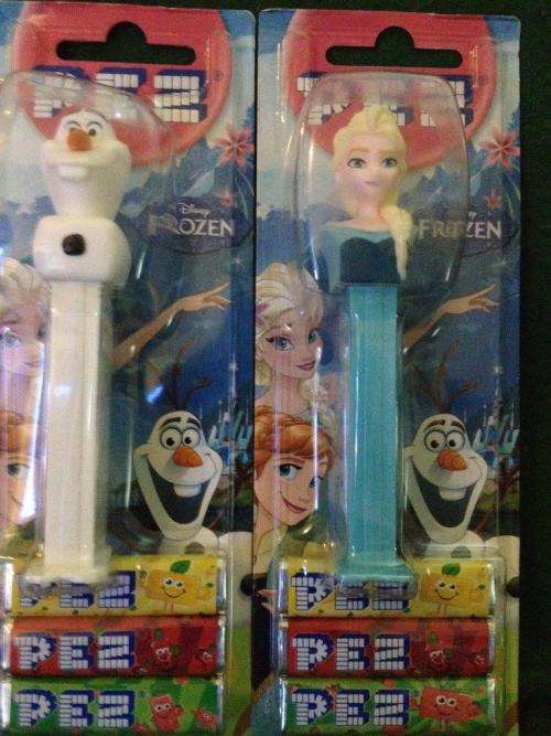PEZ - Frozen Set - Pez Dispenser (NEW SEALED)