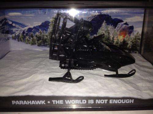 Parahawk - The World is Not Enough - James Car Bond Collection 1:43 Scale Die Cast Issue 87