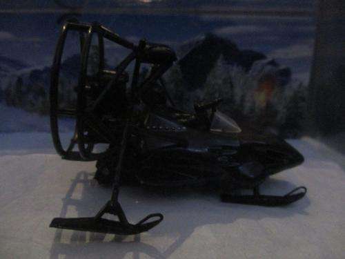 Parahawk - The World is Not Enough - James Car Bond Collection 1:43 Scale Die Cast Issue 87